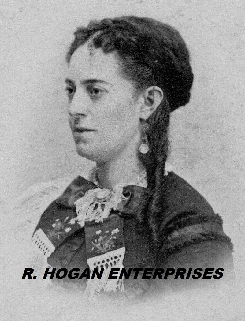 C. 1800's WOMAN WEARING EARRING CAMEO BROOCH 8X10 PRINT PHOTO F324