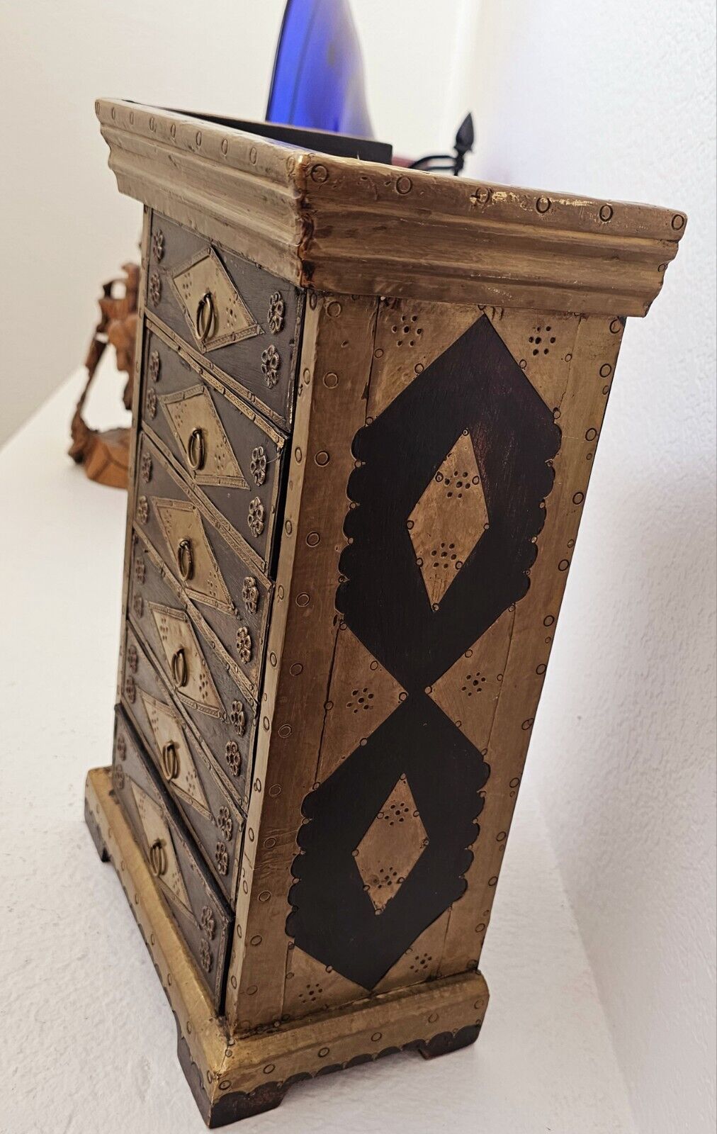 19th Century Edwardian Anglo-Indian Style Wooden Jewellry Box With Brass Inlay