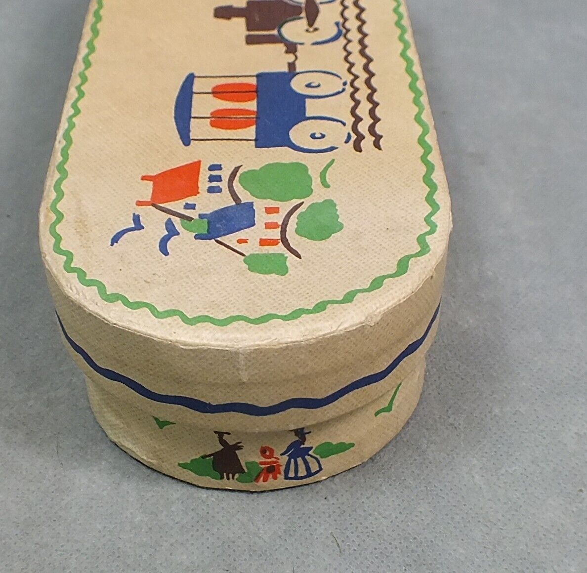 Vintage UNITED TOILET GOODS Box 18TH CENTURY OLD COLONIAL HAND SOAP **EMPTY**