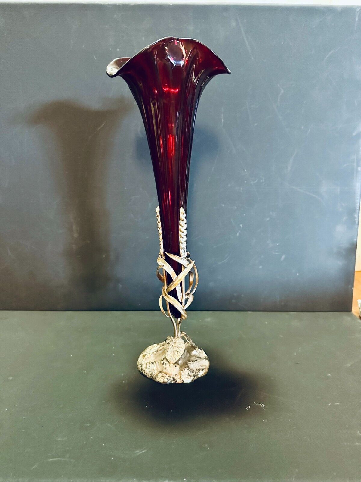 1800s Victorian Red Glass Epergne Vase - 12