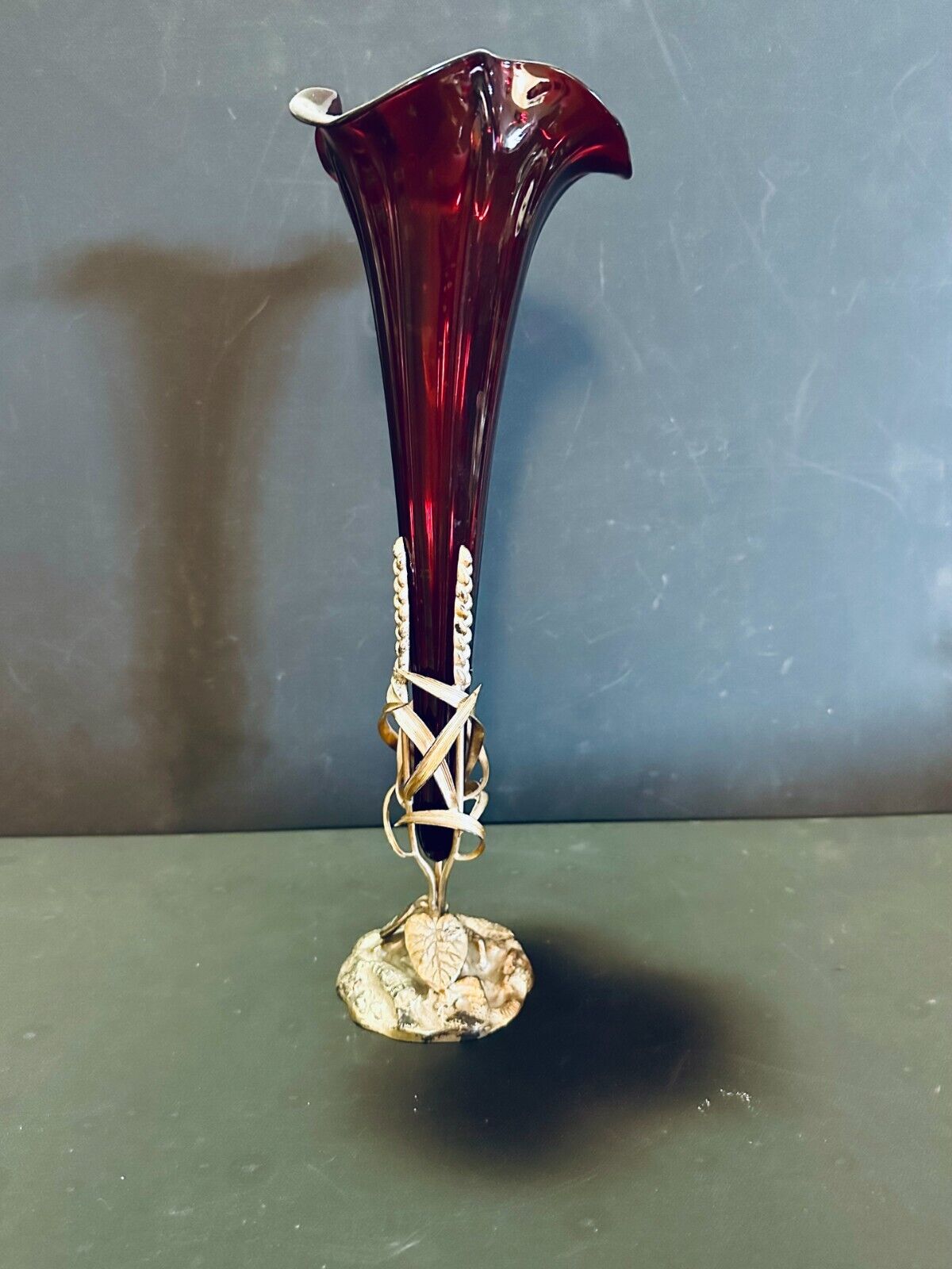 1800s Victorian Red Glass Epergne Vase - 12
