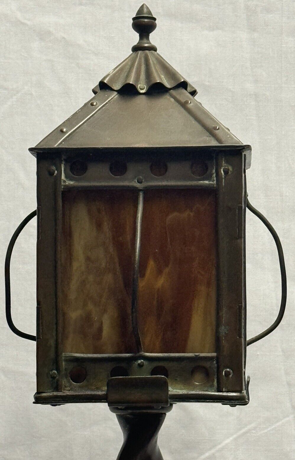 EARLY 1900s Arts & Crafts Brass Metal Lantern Head Table Lamp Twisted Stem 24”