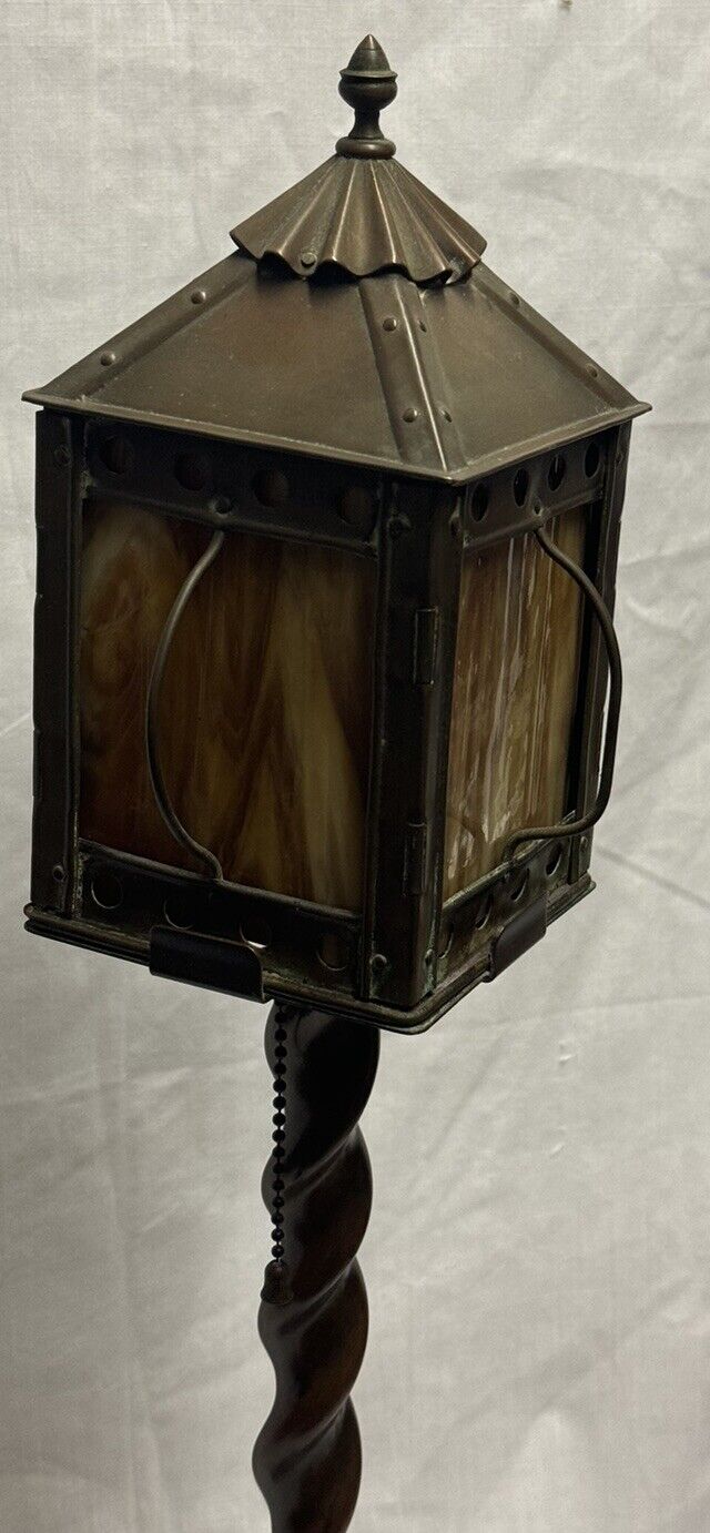 EARLY 1900s Arts & Crafts Brass Metal Lantern Head Table Lamp Twisted Stem 24”