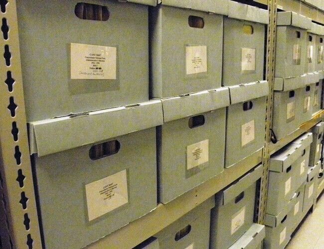 " 10 POUND LOT" Ephemera- 400+ pages- varied items, old & new, Estate finds.