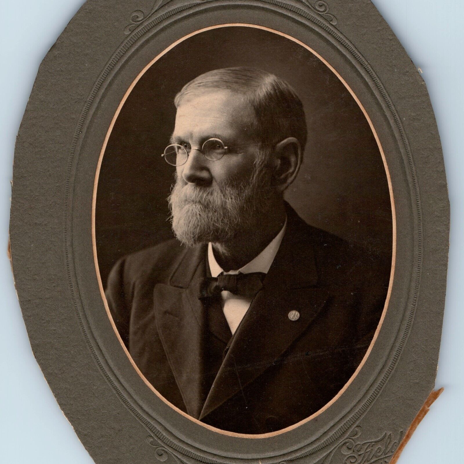 c1900s Stoic Old Man Glasses Trimmed Oval Cabinet Card Photo Sacred Geometry B2