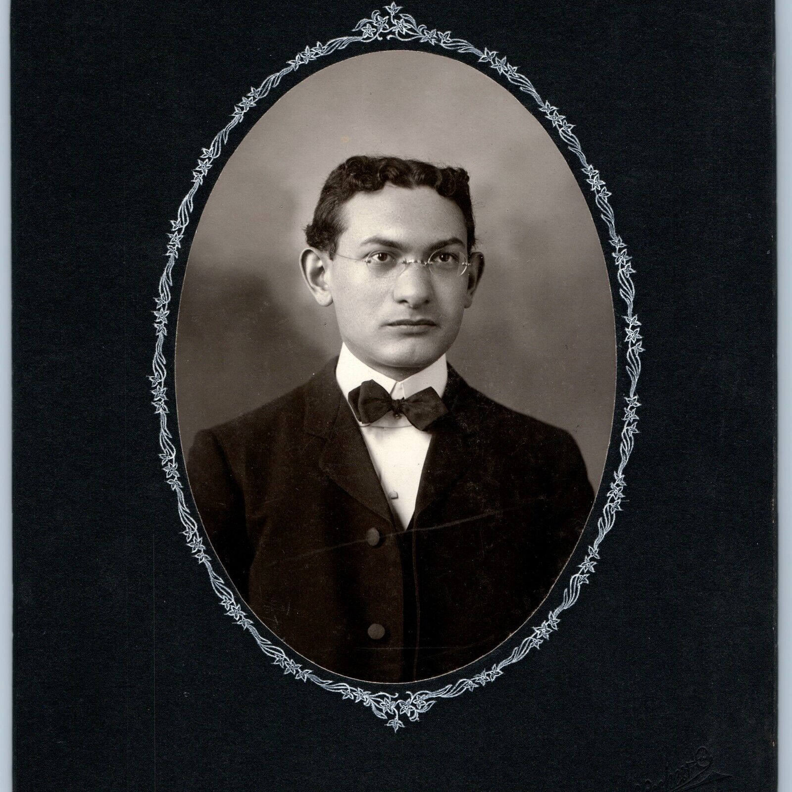c1900s New York City NY Young Man Jew? Large Cabinet Card Photo Siegel-Cooper 5J