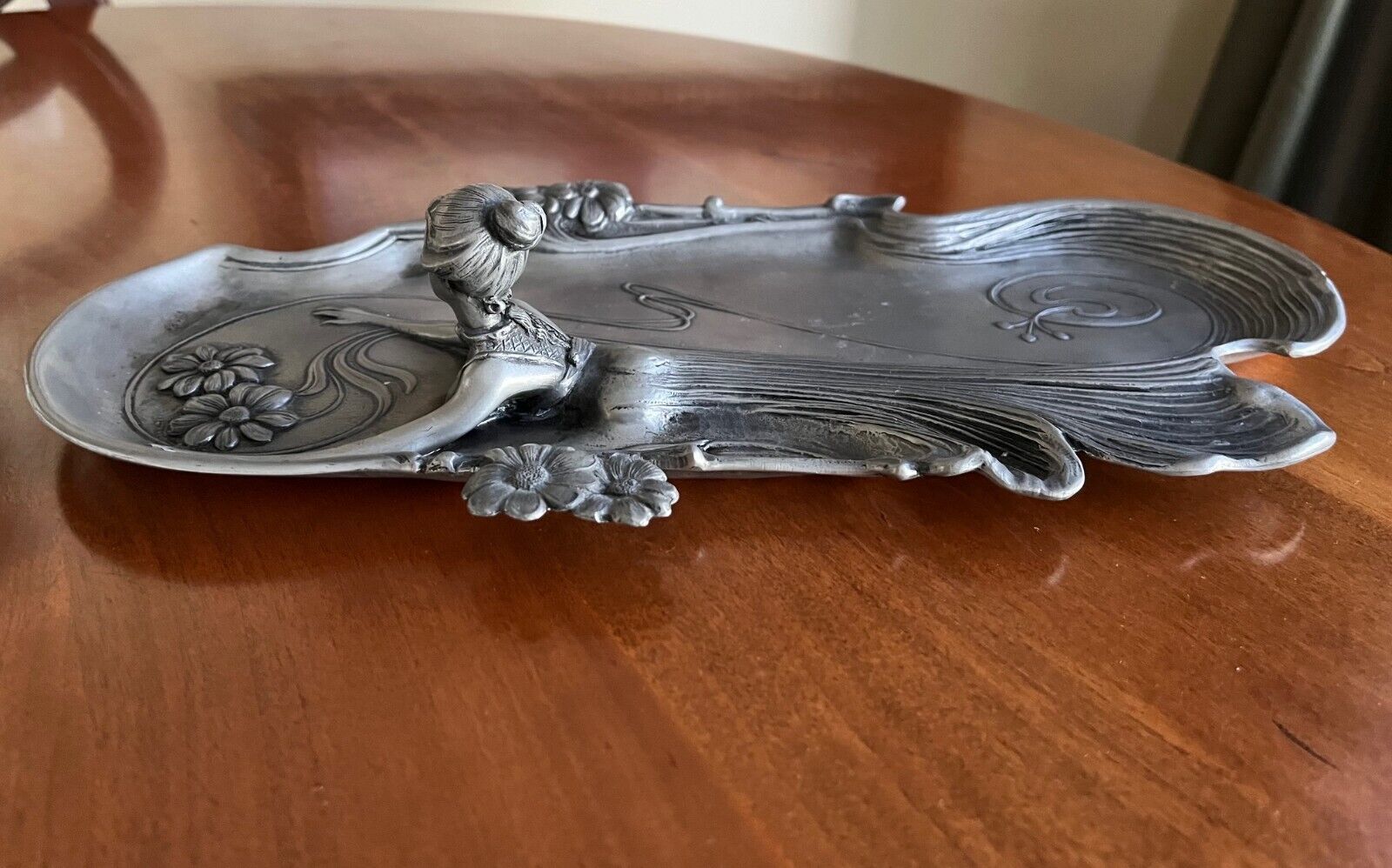 Art Nouveau Antique Metal Dresser/Pin/Vanity/Calling Card Tray 1900's