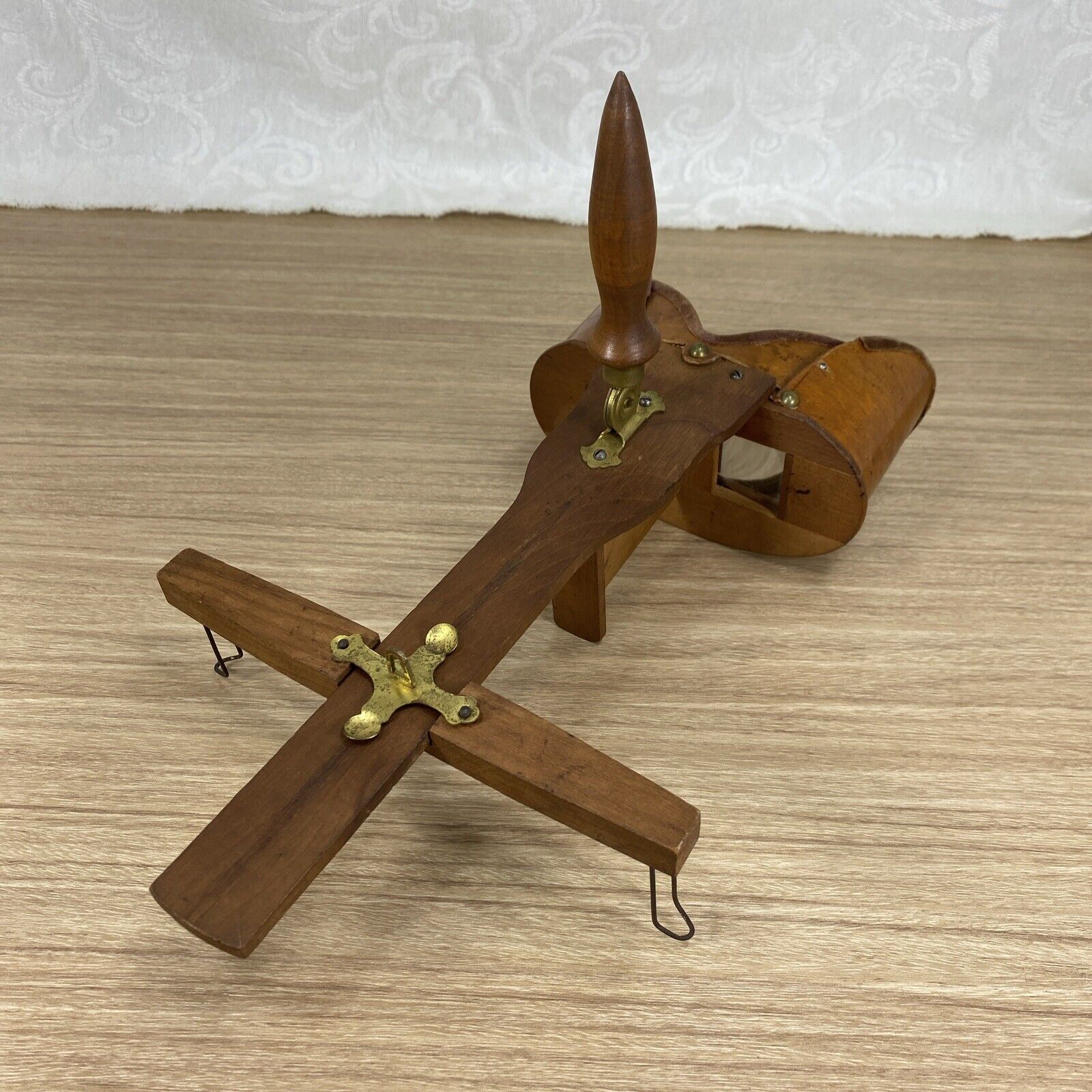 Antique Vintage Wood Stereoscope Viewer Late 1800s Early 1900s & 12 Cards Lot