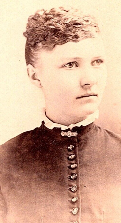 CDV Photo 1800's Waverly, Ia. Pretty lady Victorian Dress Collar Pin A. Garner