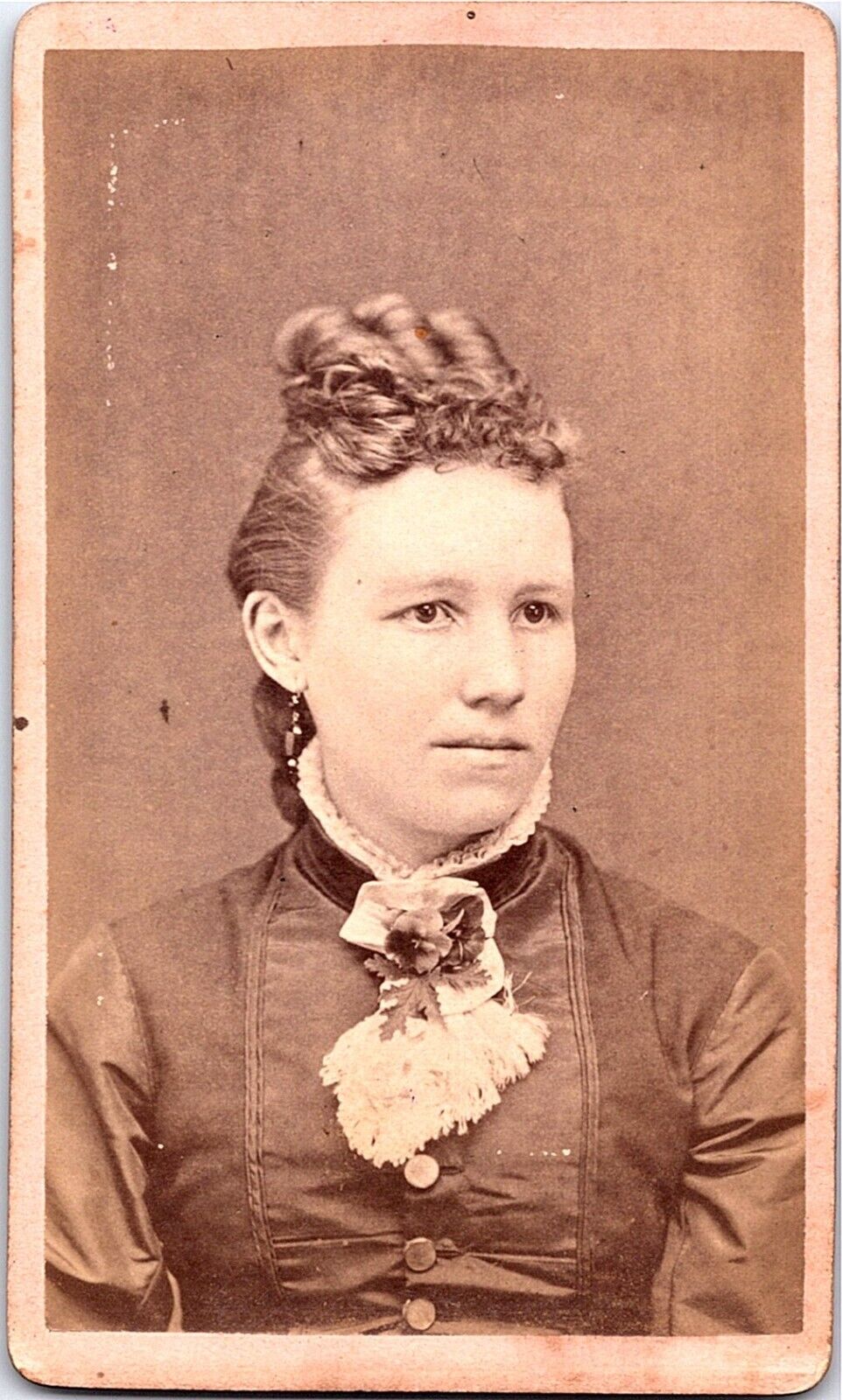 CDV Photo Lady In Victorian Dress With Collars 1800's Fritz Studios Waverly, Ia.