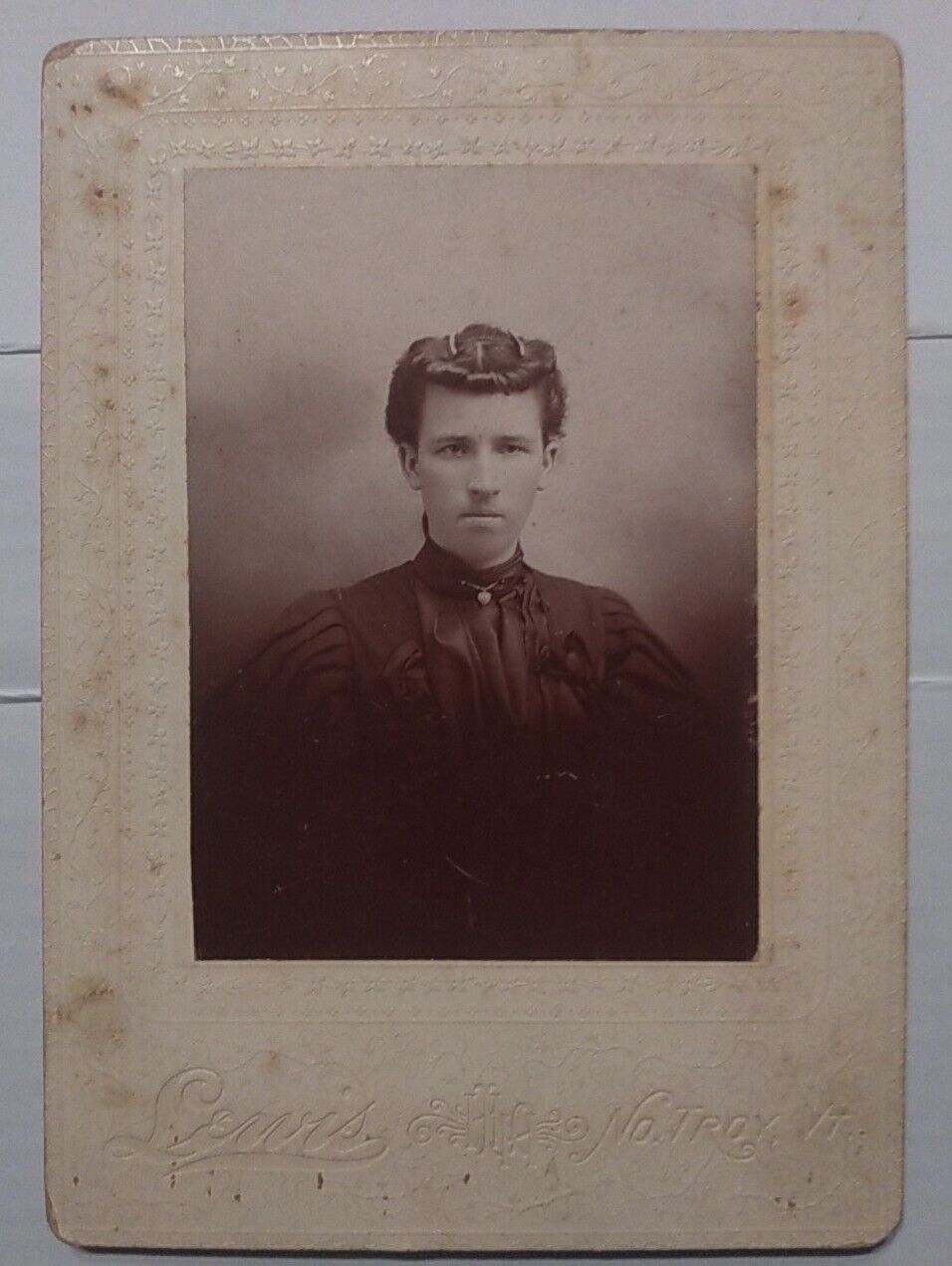 ANTIQUE VTG CIRCA 1800'S ERA B&W CABINET CARD PHOTO, VICTORIAN YOUNG WOMAN