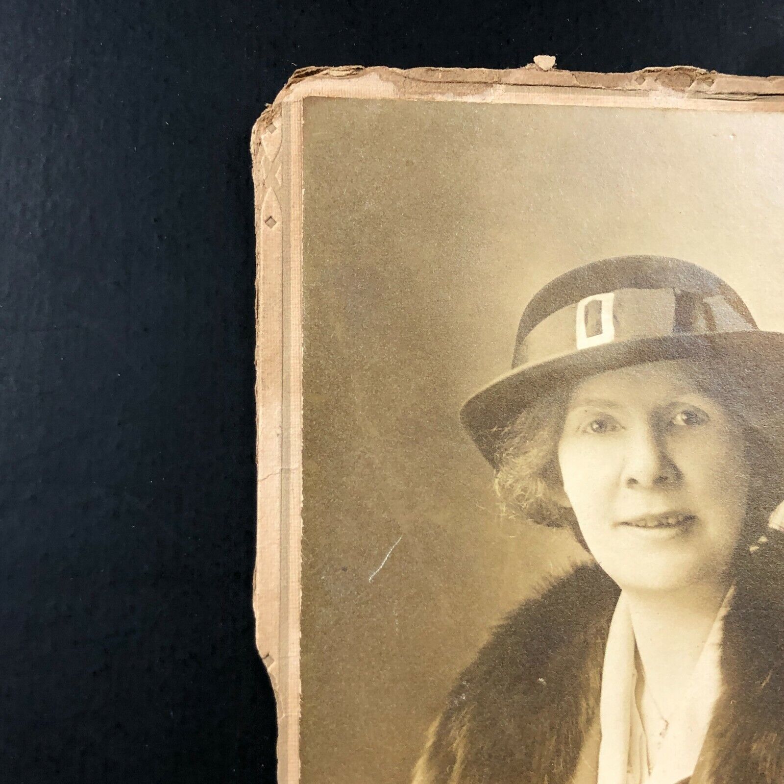 1900s Antique Real Photograph Cabinet Card Beautiful Fashion Mink Stole Fur Hat 
