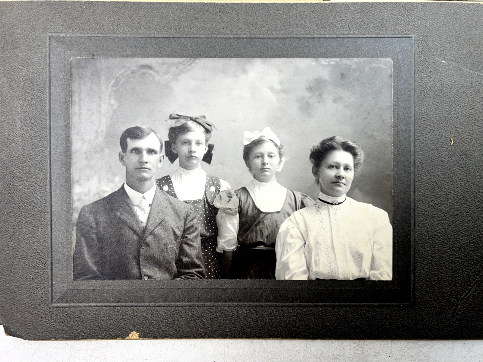 Antique Late 1800s to Early 1900s Cabinet Card Photos - Lot of 12