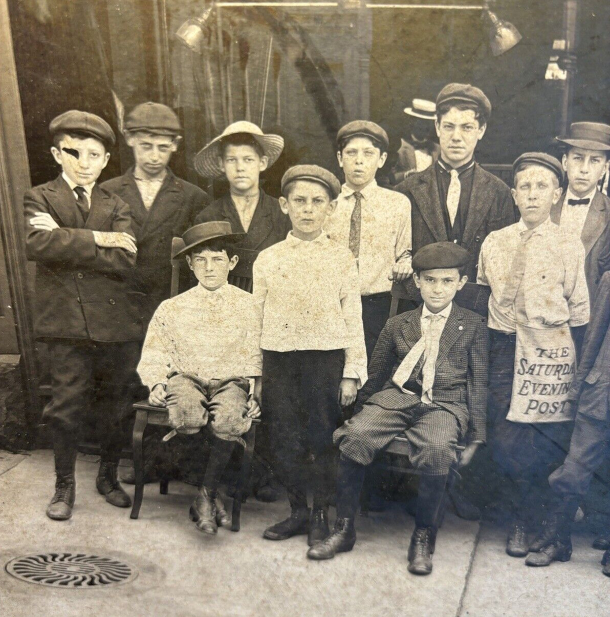 Youngstown Ohio Newsboys Newsies Sell Newspapers Vintage 1900s Photograph