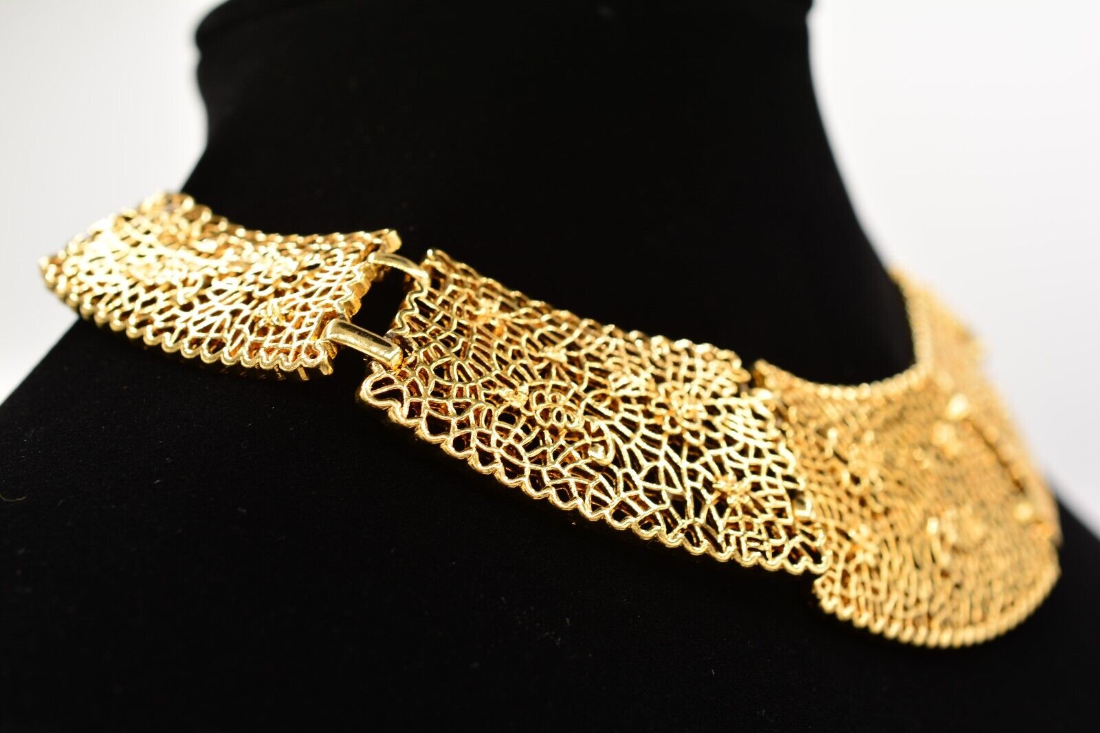 Vintage Collar Necklace Chunky Gold Tone Choker Filigree Floral 1900s Bin3B