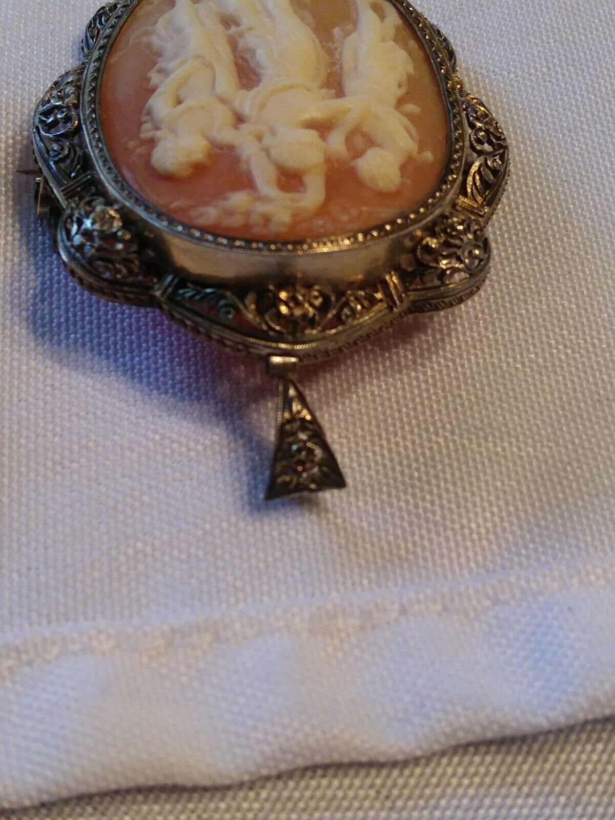 EARLY 1900'S ANTIQUE 10K GOLD 3 GRACES LARGE CAMEO PIN PENDANT ROSE BORDER