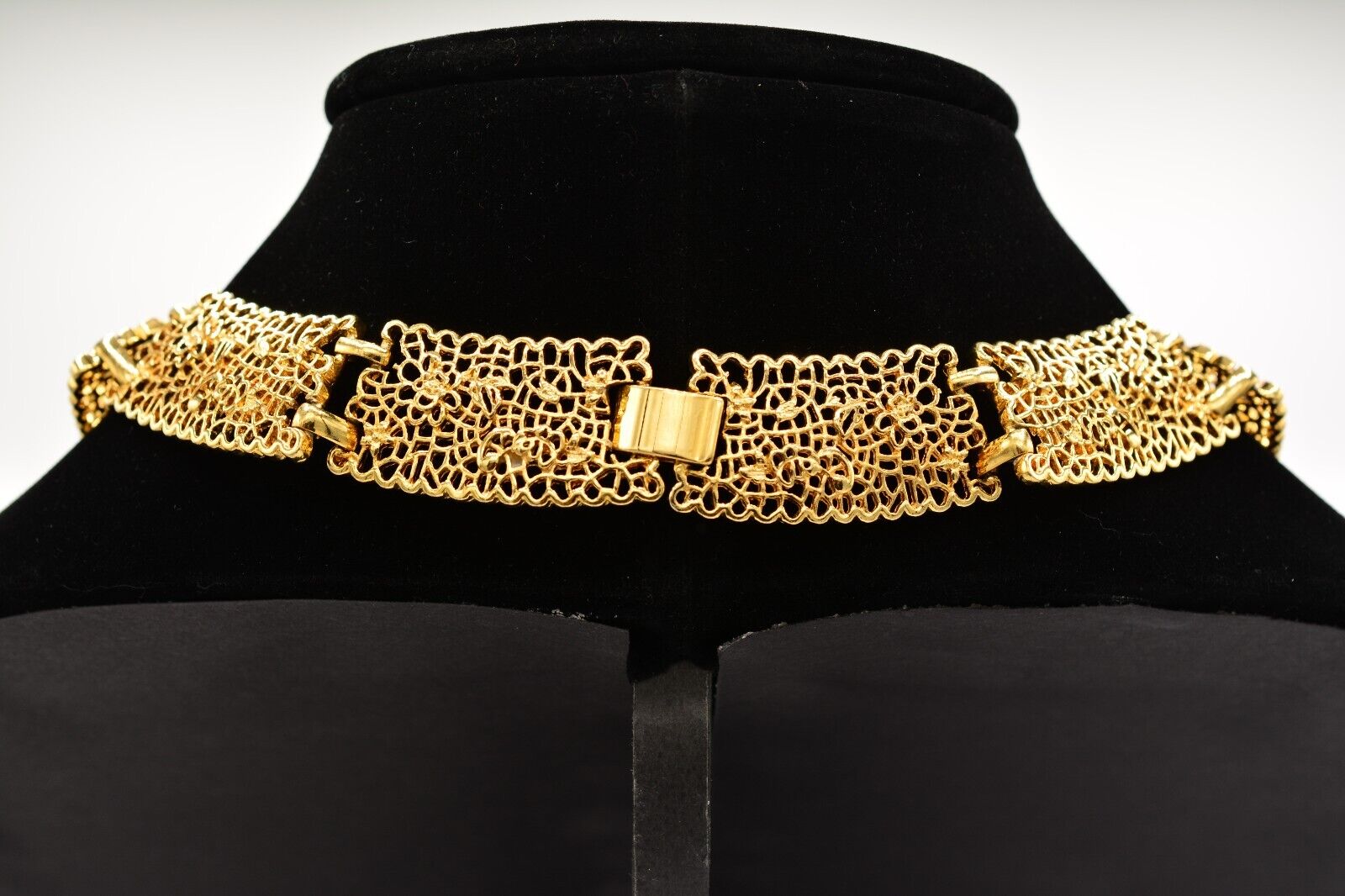 Vintage Collar Necklace Chunky Gold Tone Choker Filigree Floral 1900s Bin3B