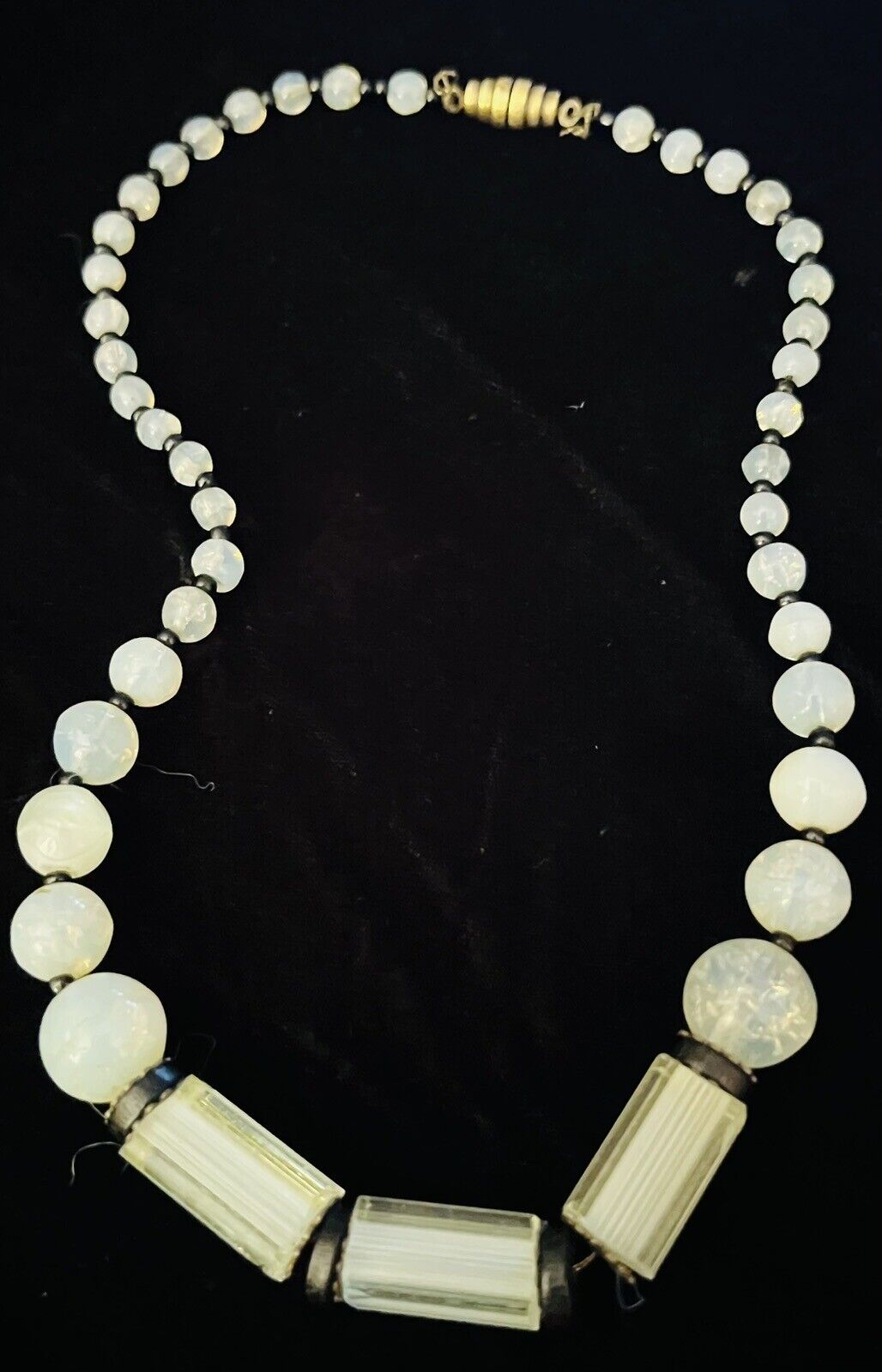 Antique Early 1900’s ART DECO Uranium CZECH Glass Bead Necklace