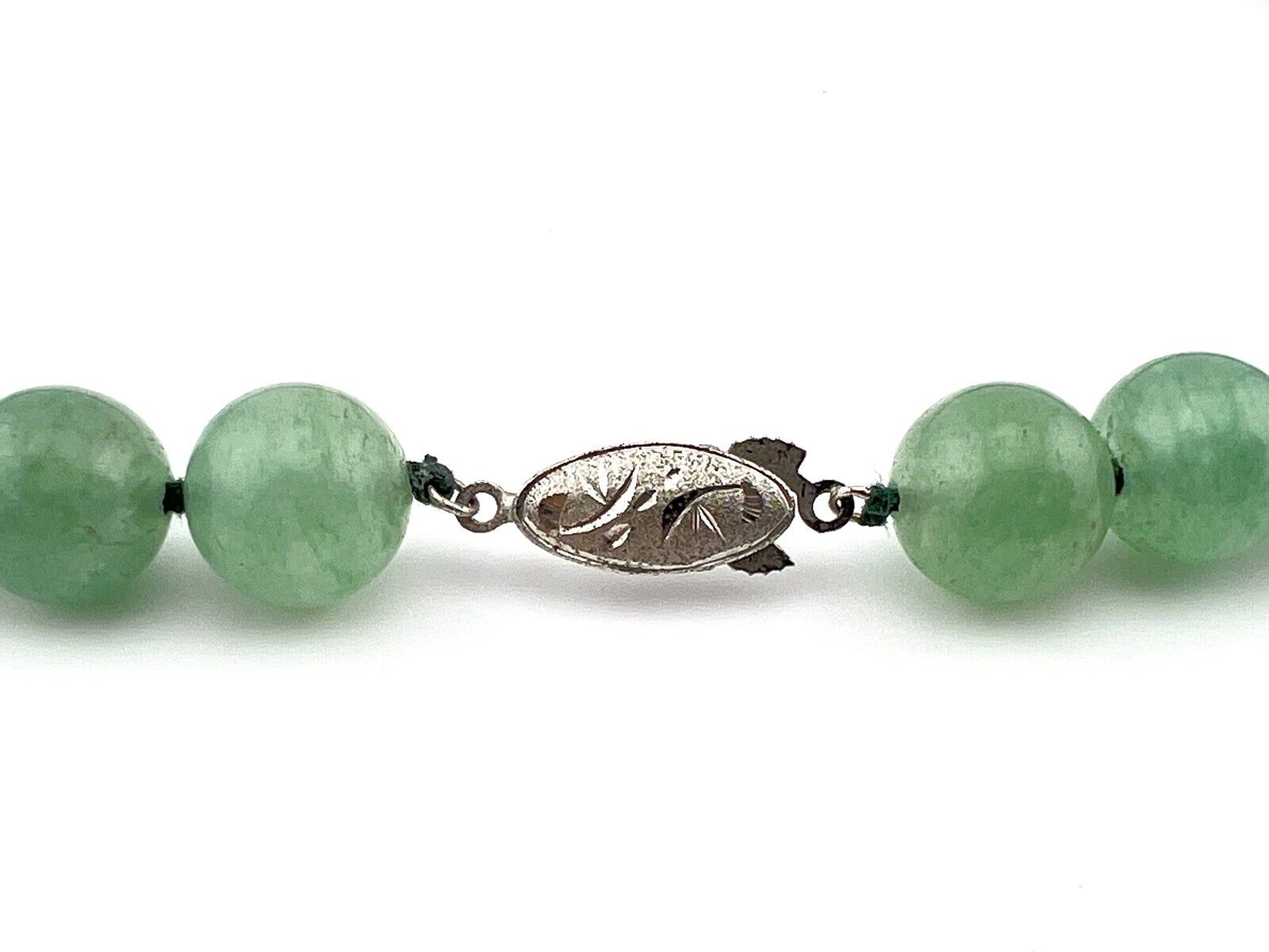 Stunning Antique Early 1900’s Chinese Jadeite Beaded 18” Necklace Silver Clasp