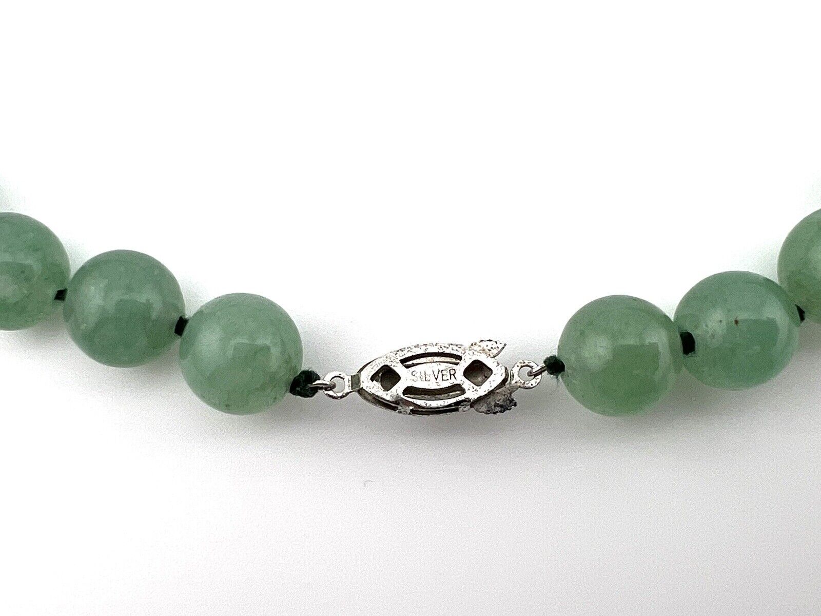 Stunning Antique Early 1900’s Chinese Jadeite Beaded 18” Necklace Silver Clasp