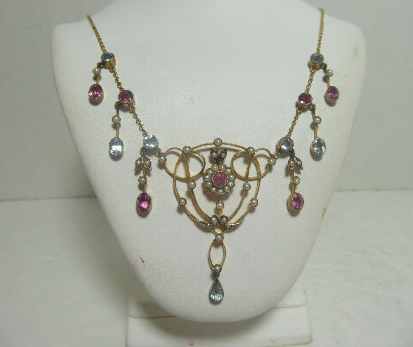 Beautiful Handcrafted Early 1900's 9KT Arts & Crafts Necklace