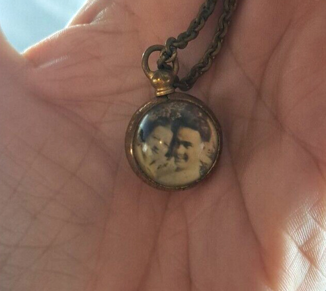 Antique Double Sided Portrait Necklace Lithographs Pictures Edwardian 1900s 18"