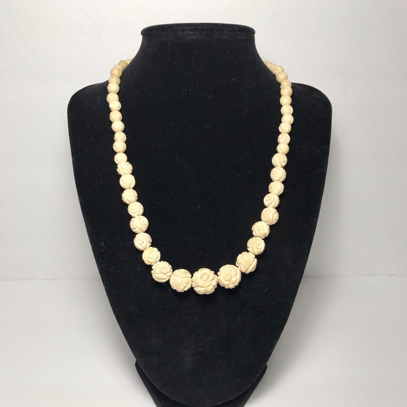 RARE Antique Hand Carved Necklace Early 1900s Graduated Beads Floral 18”