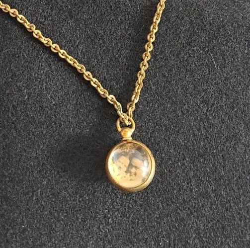 Antique Double Sided Portrait Necklace Lithographs Pictures Edwardian 1900s 18"
