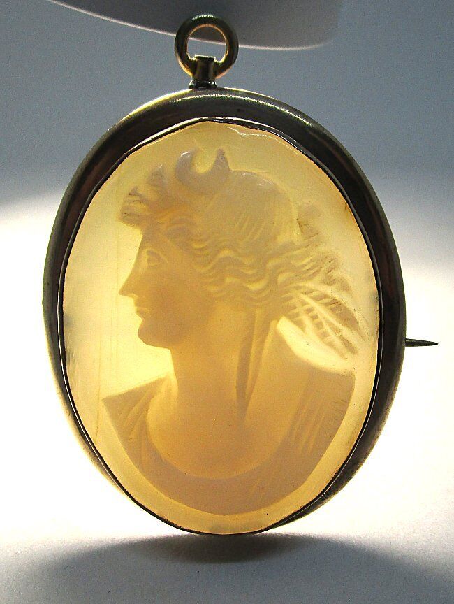 Mid 1800’s Gold Plate White Shell Cameo Pin / Pendant 9.2 grams 1 5/6” x 1 1/4”