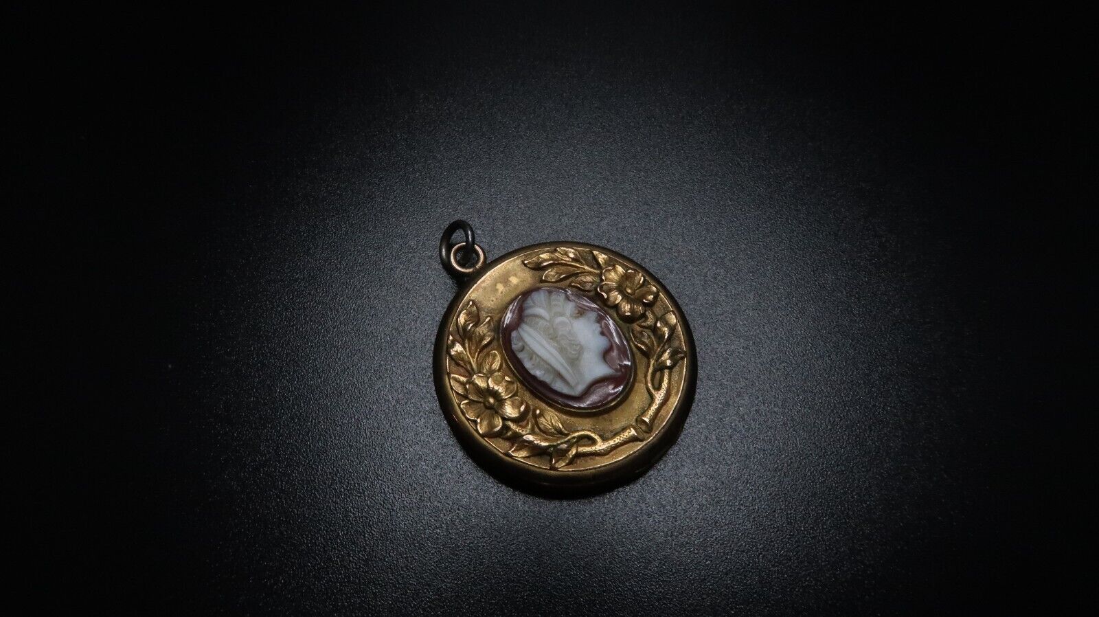 Antique 1800s Gold Filled Cameo Locket Pendant 3.5cm