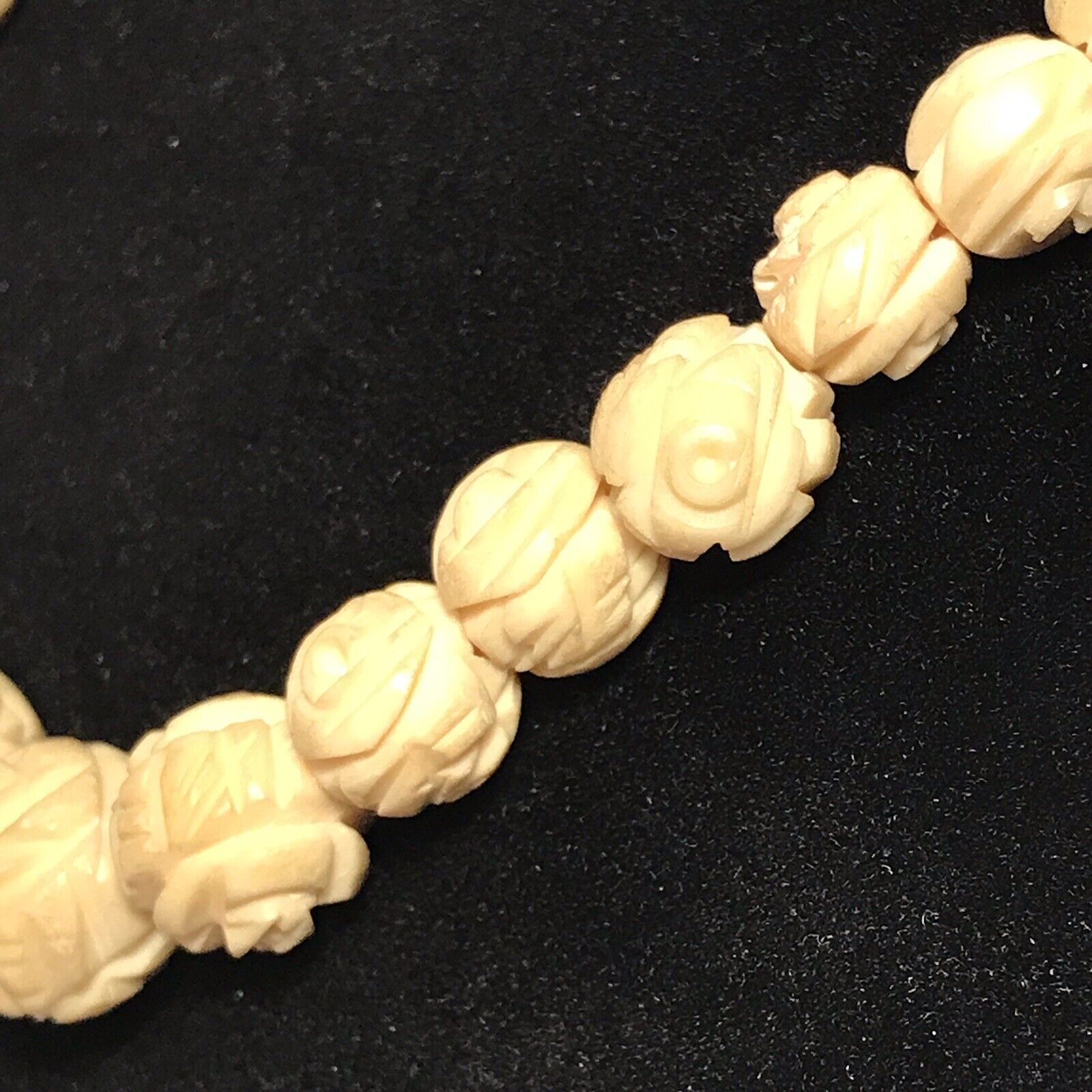 RARE Antique Hand Carved Necklace Early 1900s Graduated Beads Floral 18”