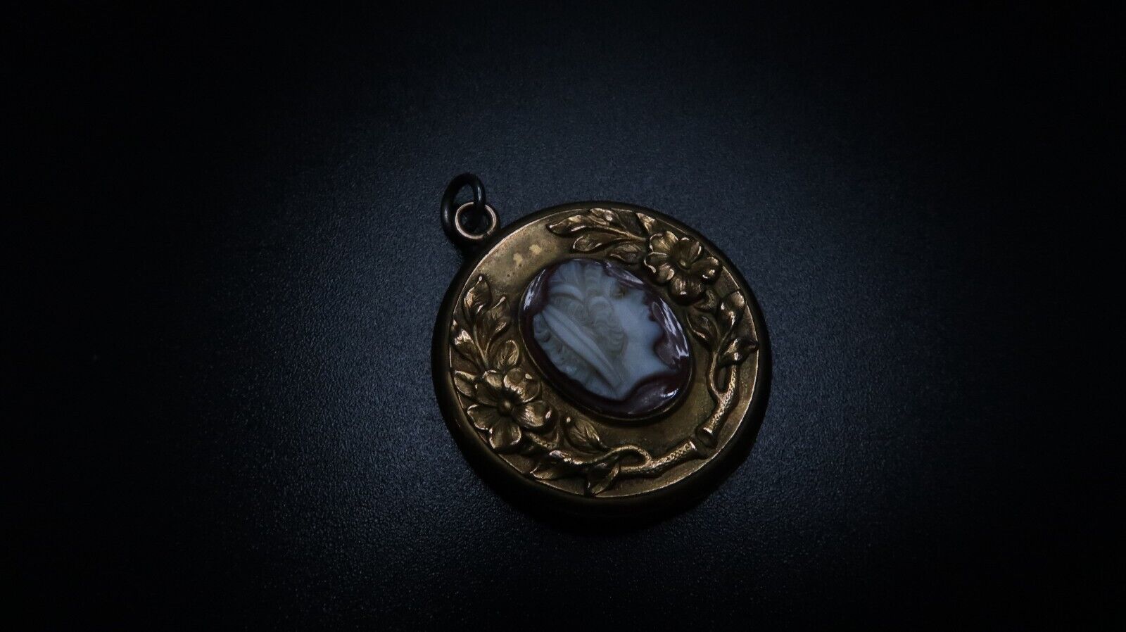 Antique 1800s Gold Filled Cameo Locket Pendant 3.5cm