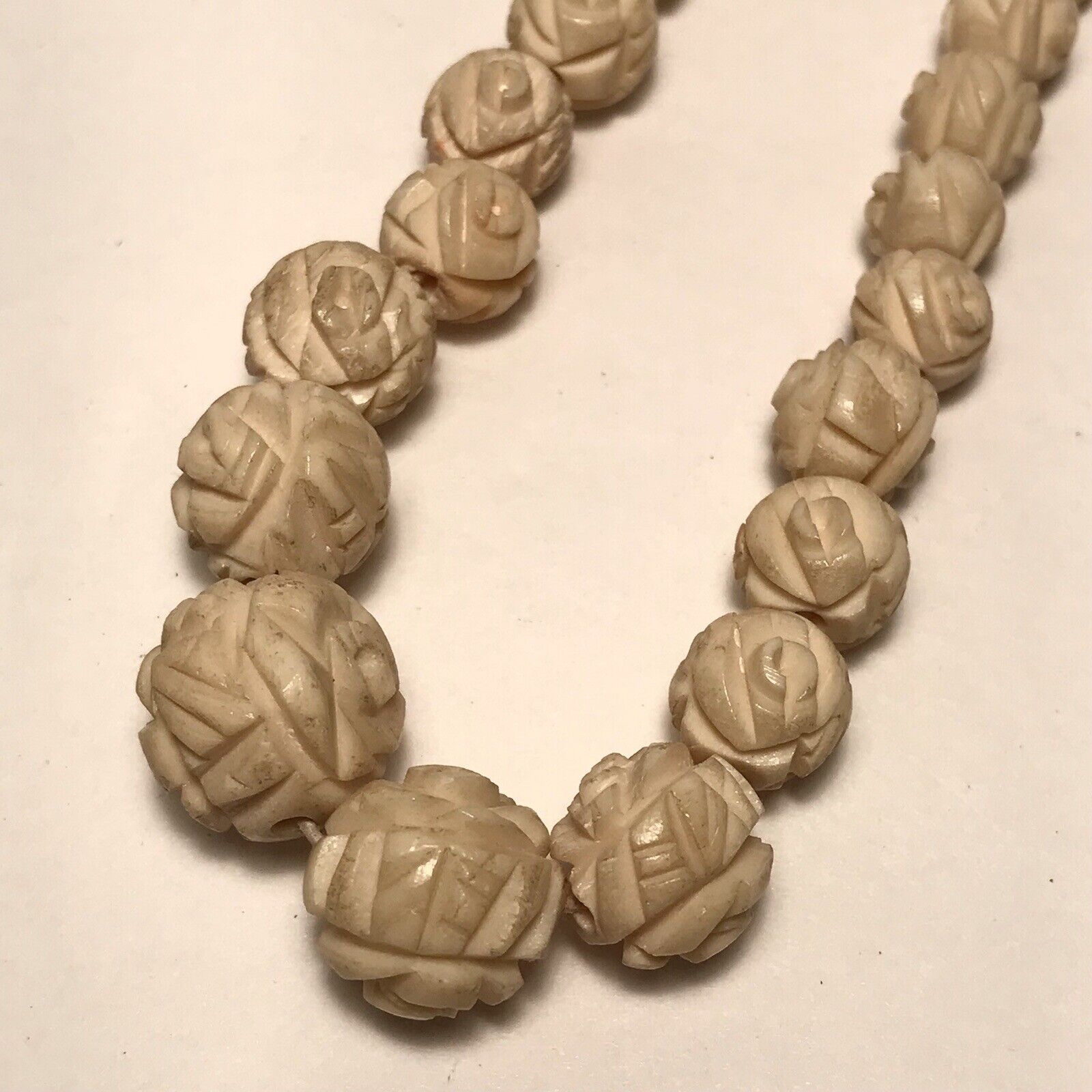 RARE Antique Hand Carved Necklace Early 1900s Graduated Beads Floral 18”