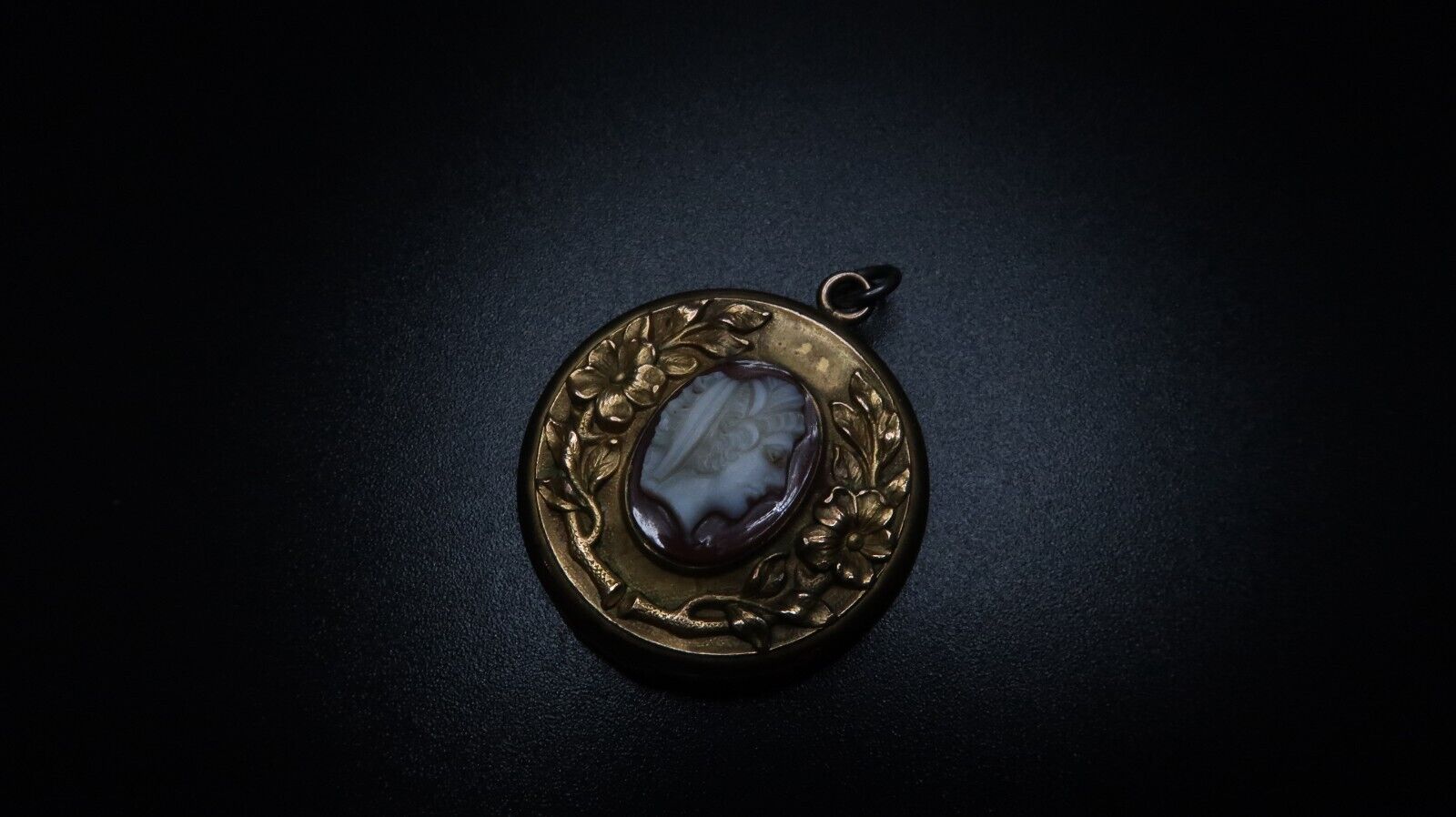 Antique 1800s Gold Filled Cameo Locket Pendant 3.5cm