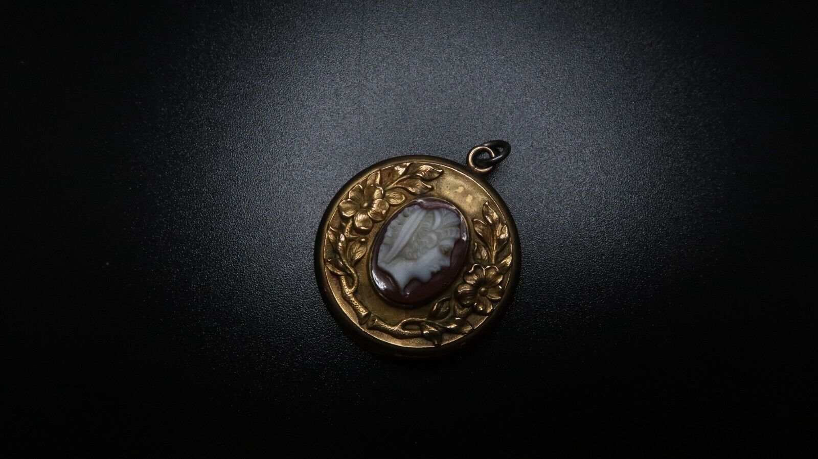 Antique 1800s Gold Filled Cameo Locket Pendant 3.5cm