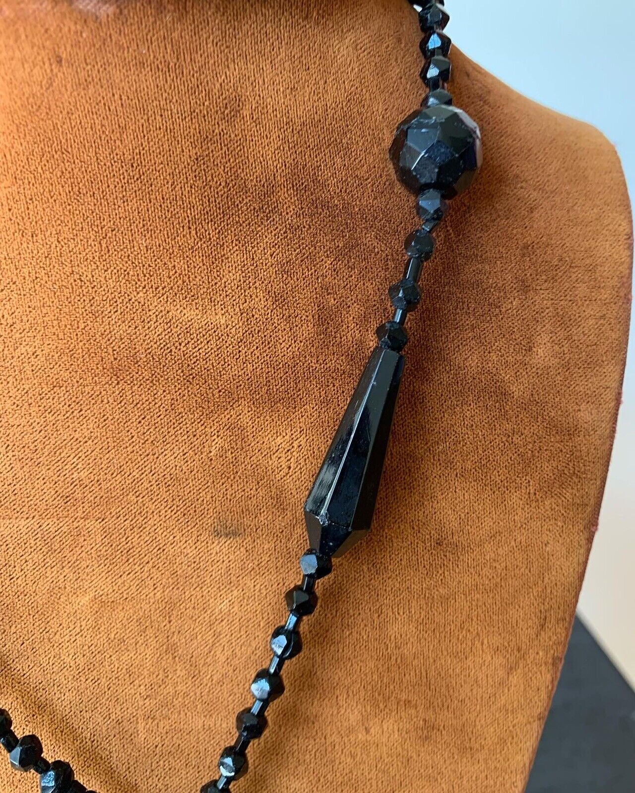 Antique Edwardian 1900s Jet black sautoir beaded beveled necklace