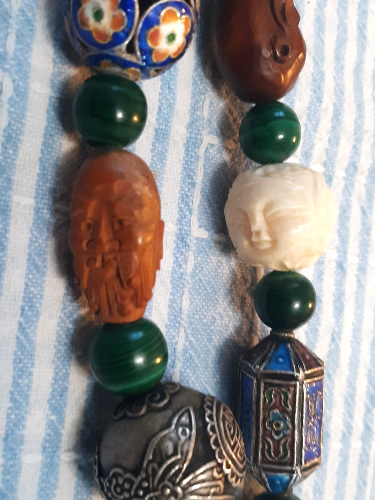 Excellent Antique Japanese Ojime Bead Necklace 1800's, Jade. Malachite,  Lacquer