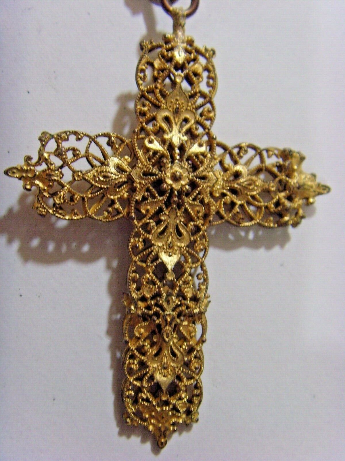 1700s antique scarce gold tone metal filigree cross pendant necklace fv1745