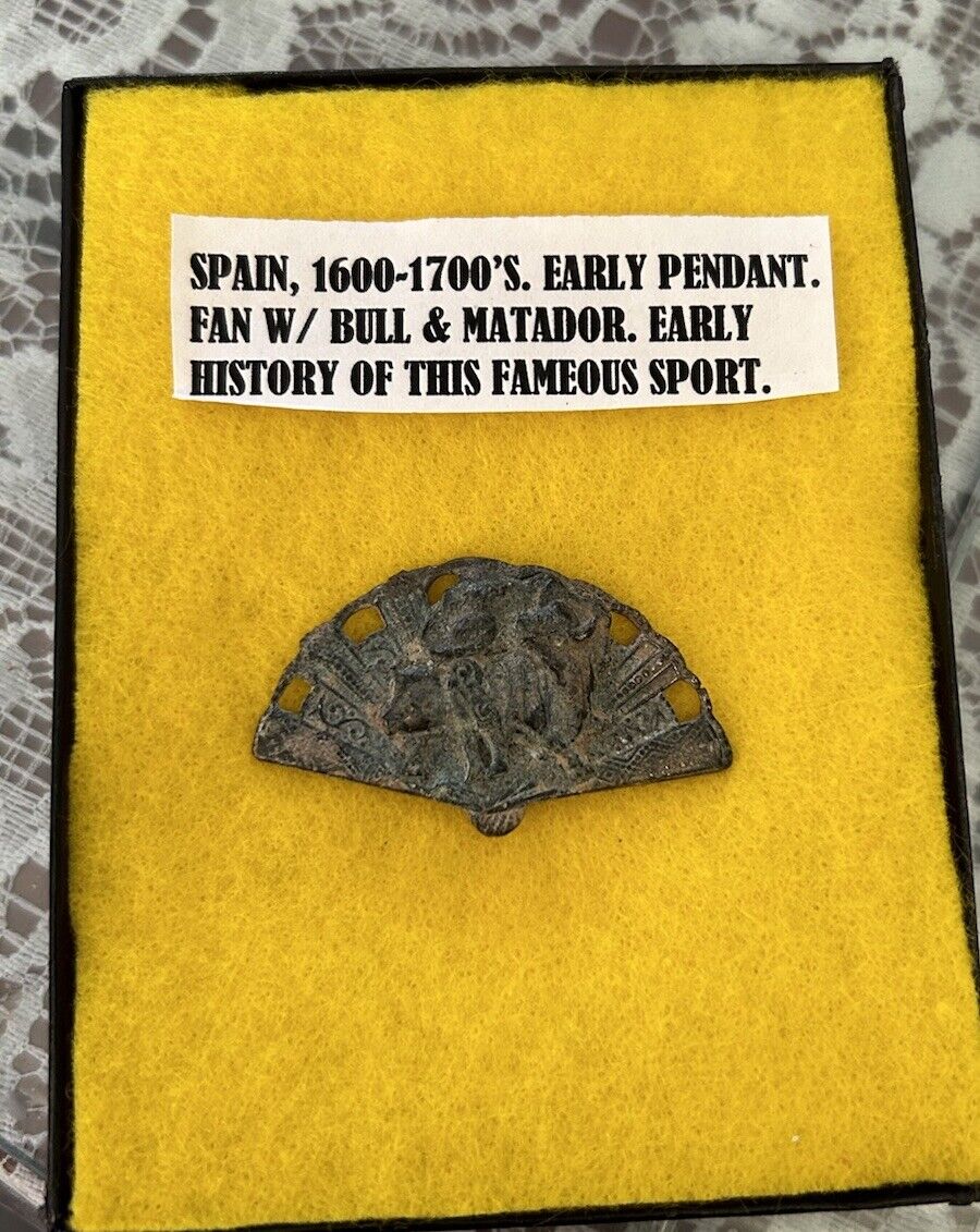Ancient Spanish brass bullfighting fan pendant(1600-1700’s)