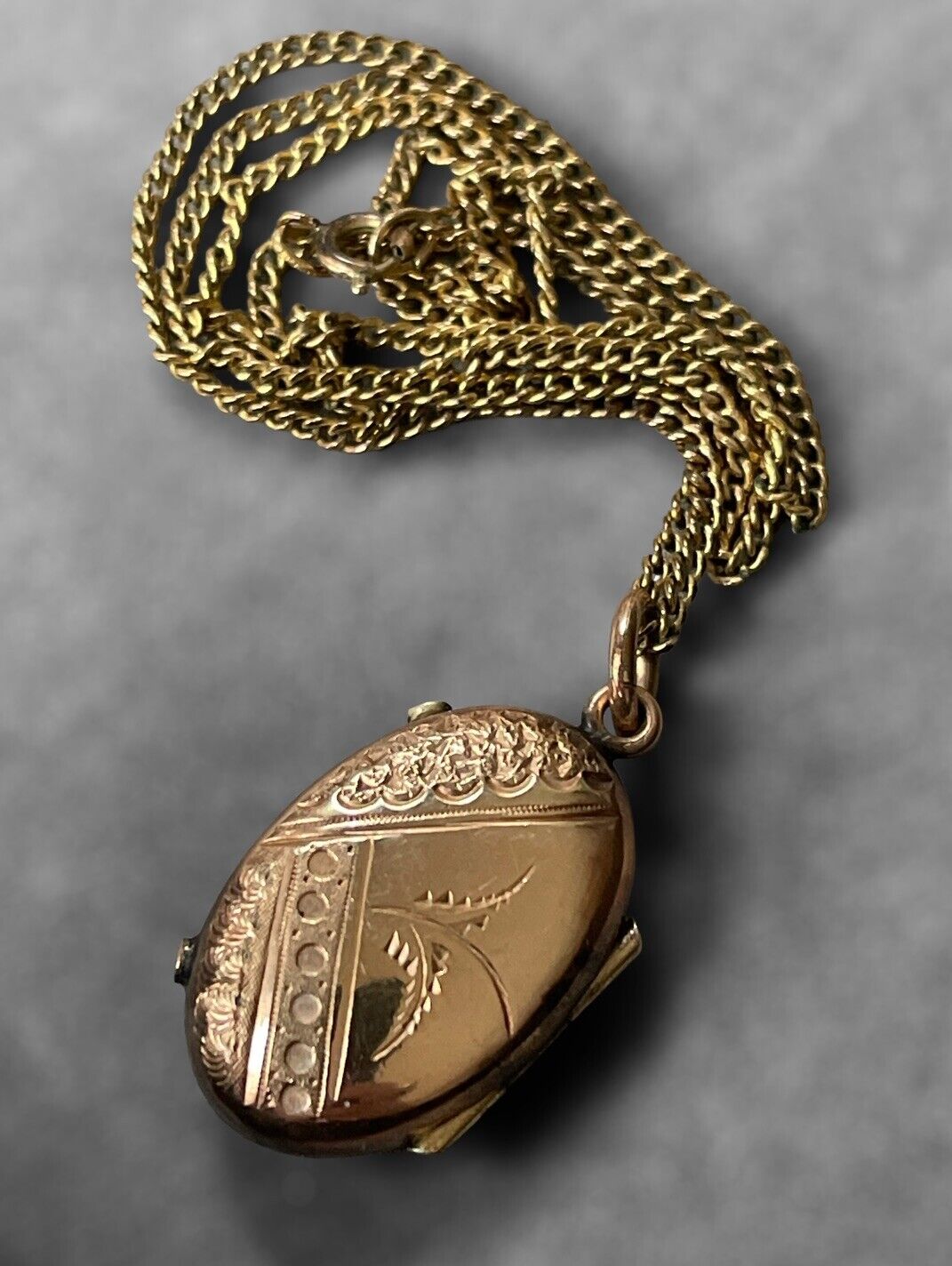 Antique Victorian 1800’s Taille D'epargne Photo Locket Enamel Necklace