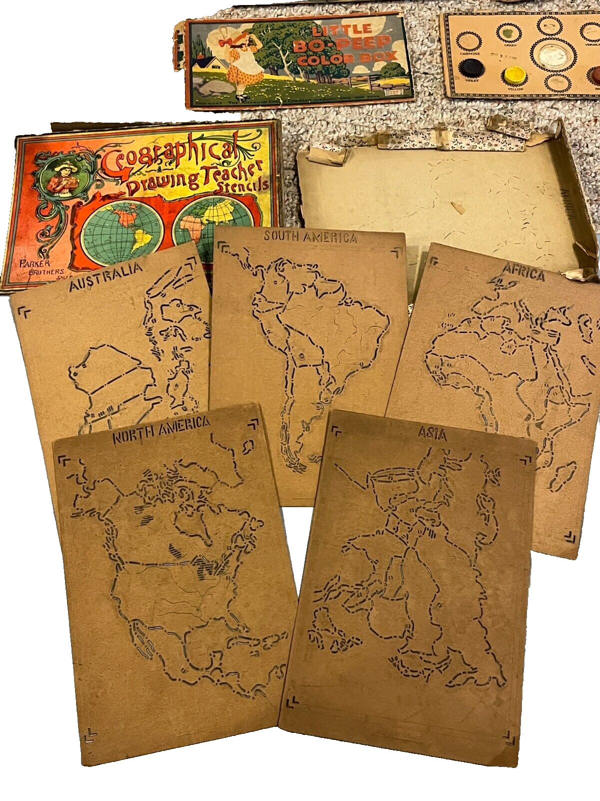1900 Parker Brothers GEOGRAPHICAL DRAWING TEACHER STENCILS IN BOX