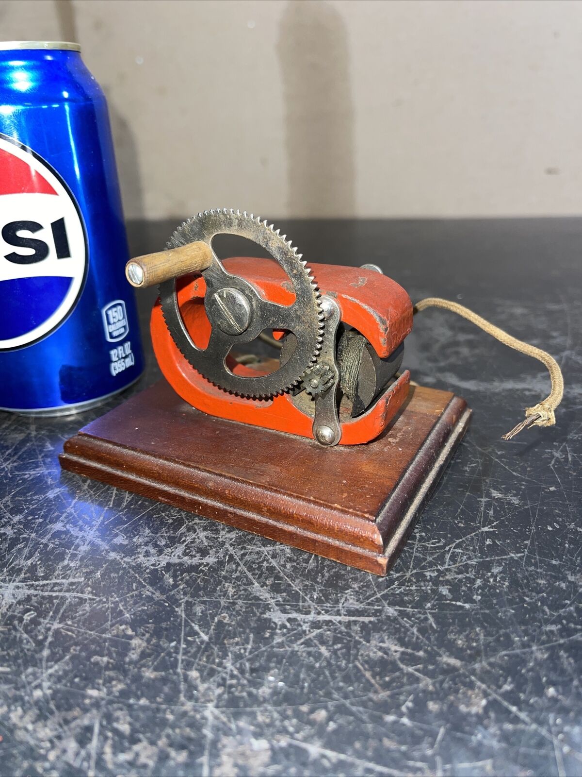 Antique DYNAMO HAND CRANK ELECTRIC TOY MOTOR Generator Early 1900s??