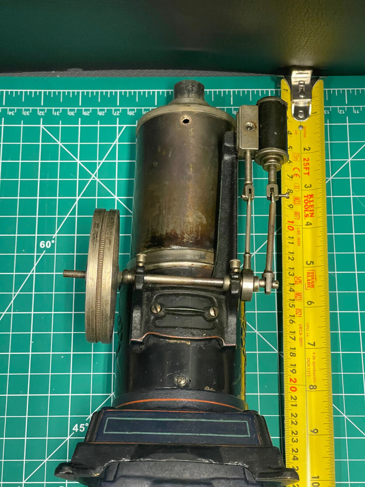 DOLL Vertical steam engine cast iron Pre WW2 German