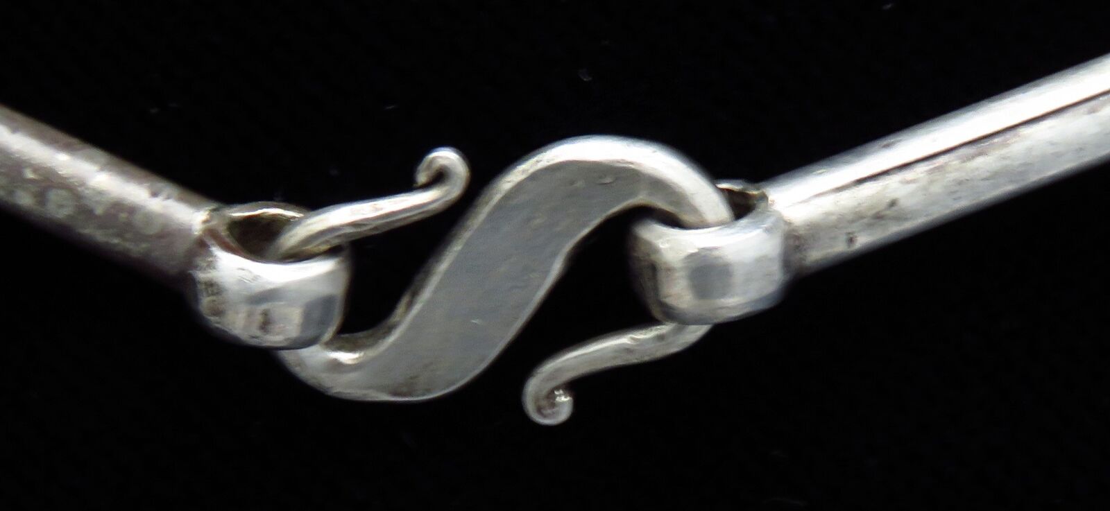 1700's-Mid 1800's Persian Silver Hand Engraved Chalcedony Aqiq Pendant Necklace