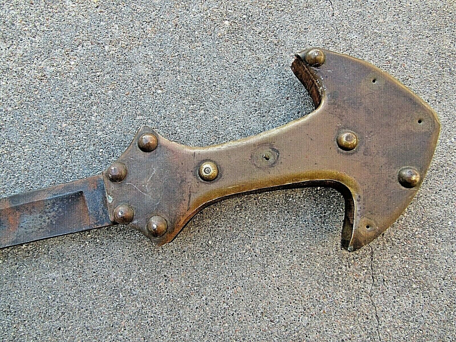 Unidentified Antique Sword, worn Maker's Marks !
