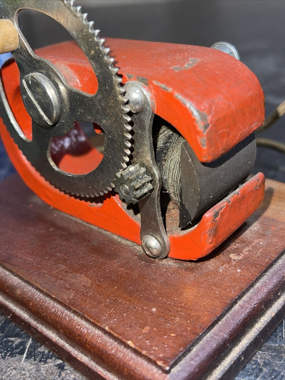 Antique DYNAMO HAND CRANK ELECTRIC TOY MOTOR Generator Early 1900s??