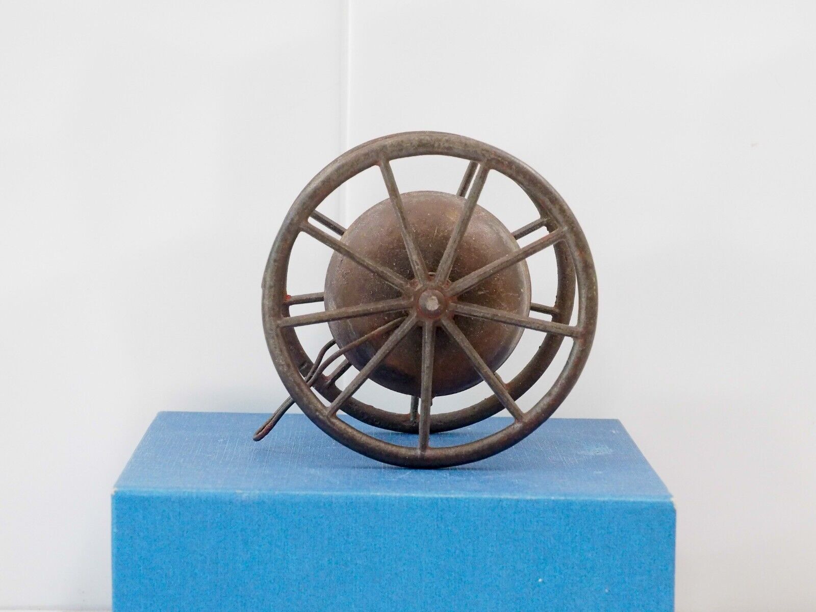 1900S VICTORIAN METAL BELL FLOOR PULL TOY, Iron Wheels