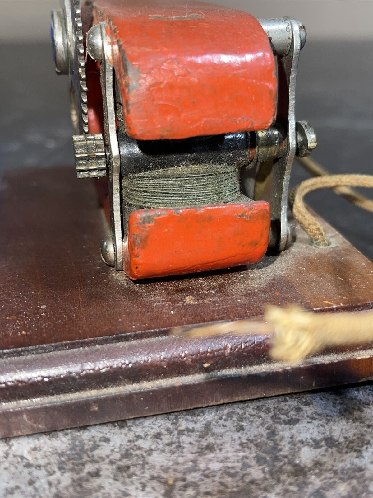 Antique DYNAMO HAND CRANK ELECTRIC TOY MOTOR Generator Early 1900s??