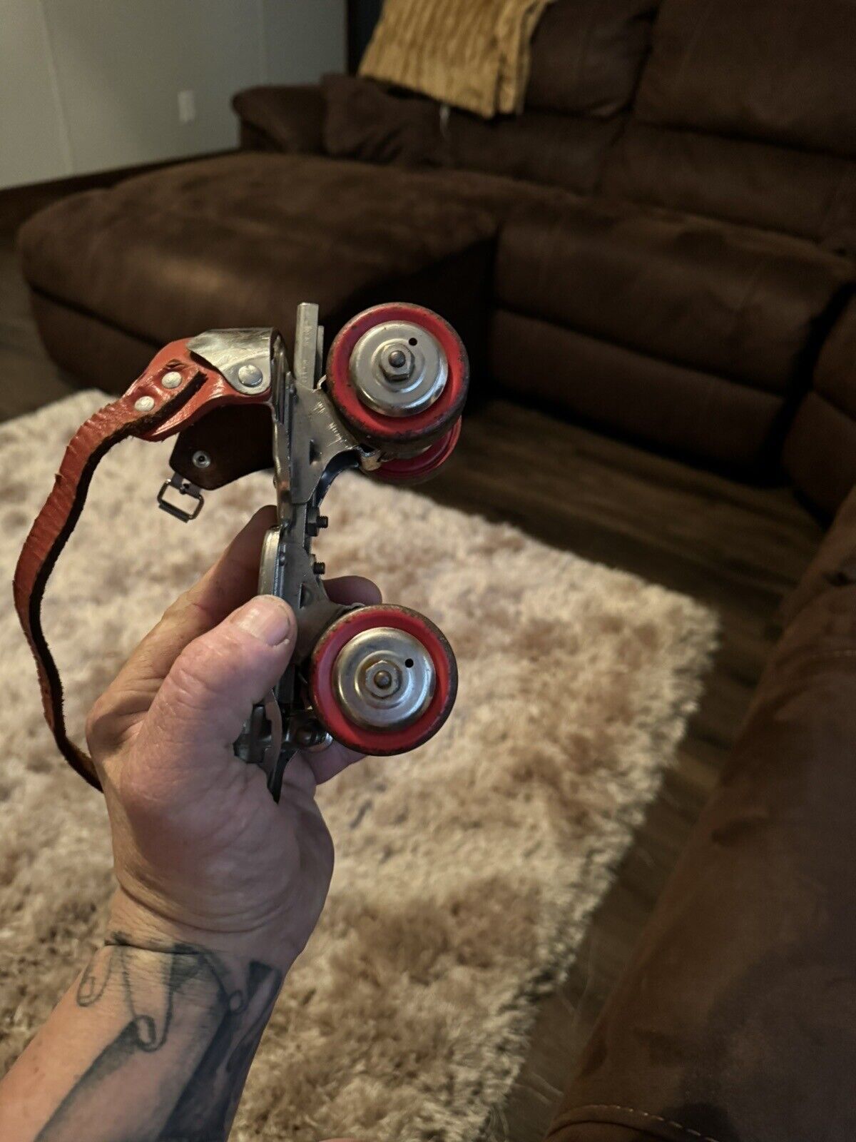 vintage roller skates metal wheels