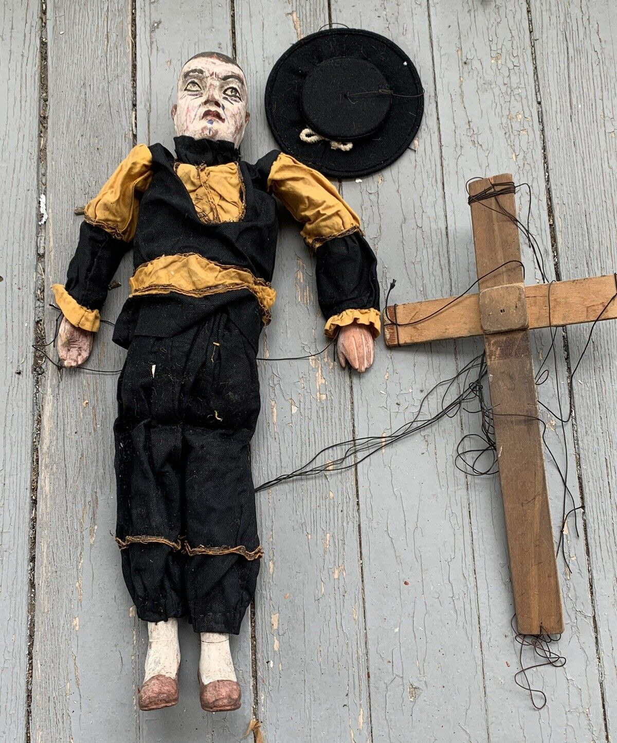 ANTIQUE HAND CARVED WOOD MARIONETTE PUPPET 19" (19F)